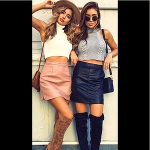 Vintage high waisted leather mini skirt black size 000 00 23